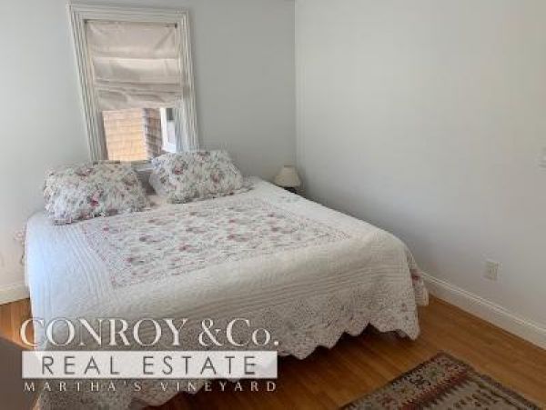Cape Cod Home 994295