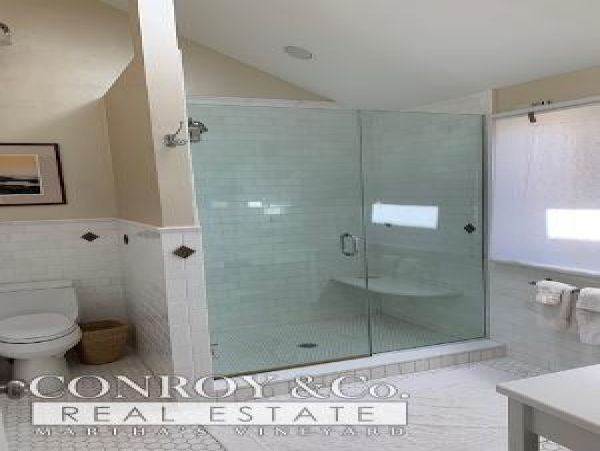 Cape Cod Home 994295