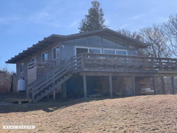 Cape Cod Home 994296