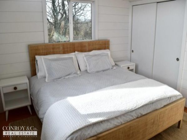Cape Cod Home 994296