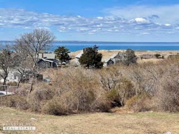 Cape Cod Home 994297