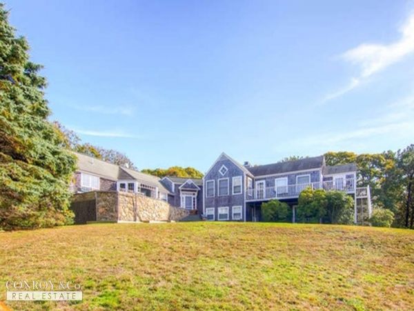 Cape Cod Home 994298