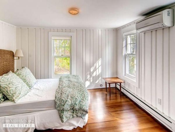 Cape Cod Home 994298