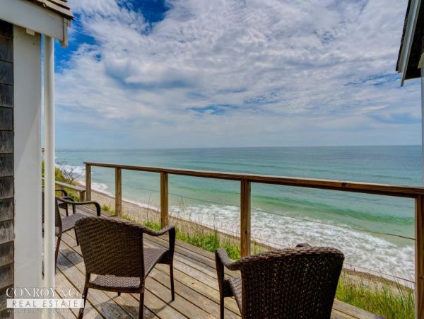 Cape Cod Home 994299