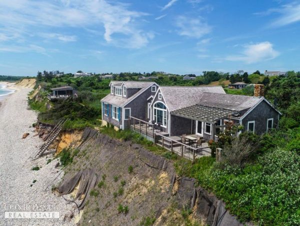 Cape Cod Home 994299
