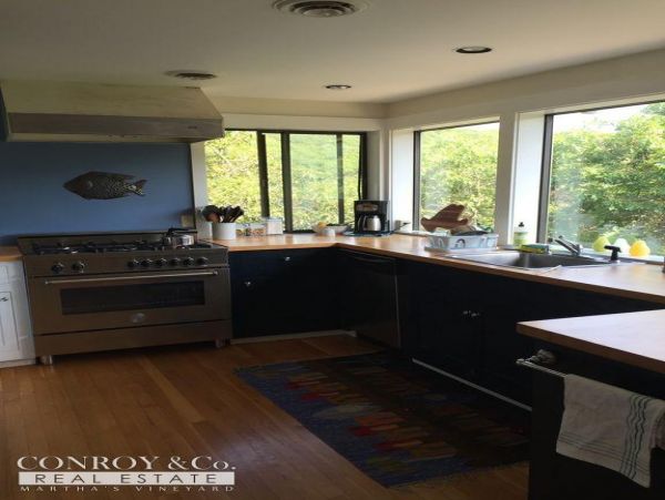 Cape Cod Home 994300