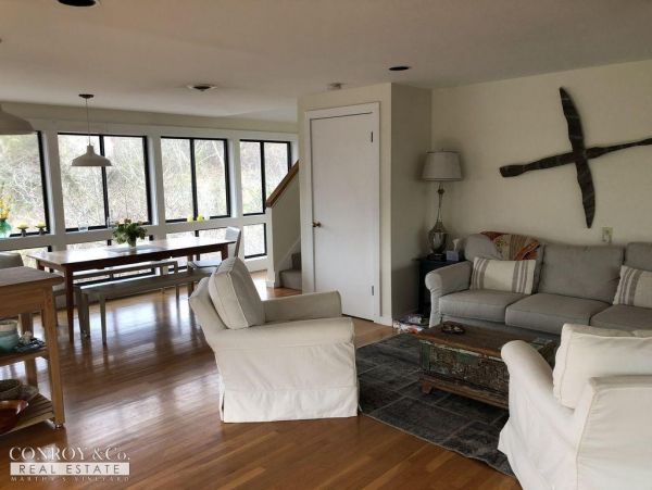 Cape Cod Home 994300
