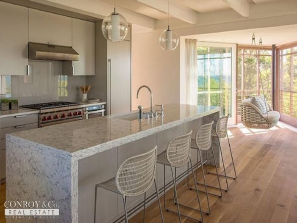 Cape Cod Home 994301