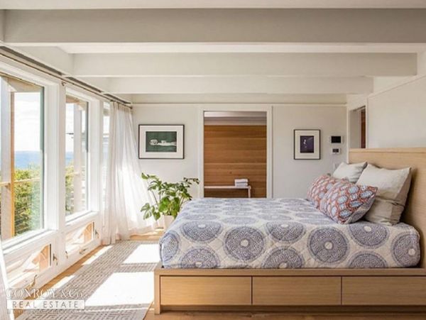 Cape Cod Home 994301