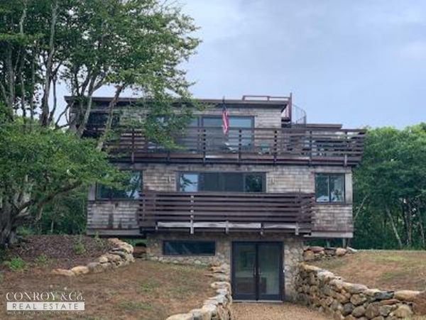 Cape Cod Home 994305