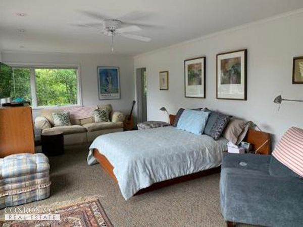 Cape Cod Home 994305