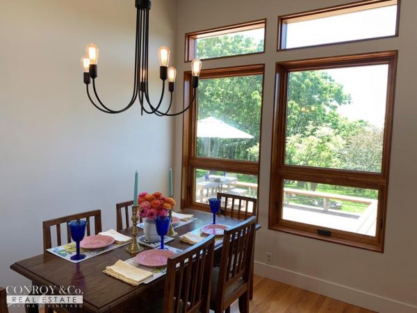 Cape Cod Home 994306