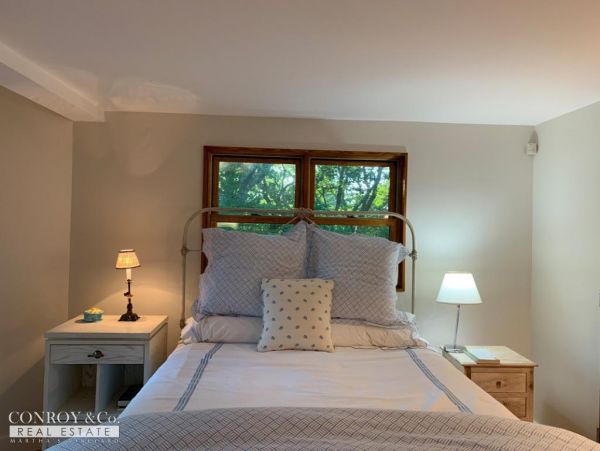 Cape Cod Home 994306