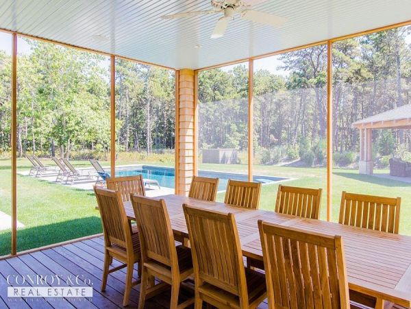 Cape Cod Home 994307