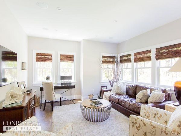 Cape Cod Home 994307