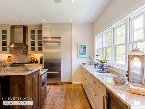 Cape Cod Home 994307