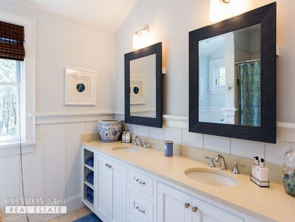 Cape Cod Home 994307