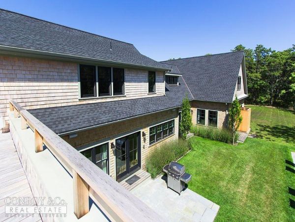 Cape Cod Home 994307