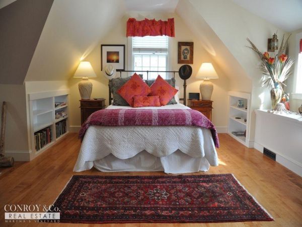 Cape Cod Home 994308