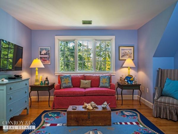 Cape Cod Home 994308