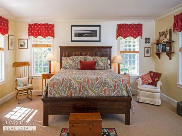 Cape Cod Home 994308