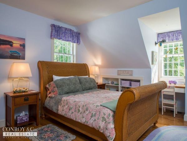 Cape Cod Home 994308