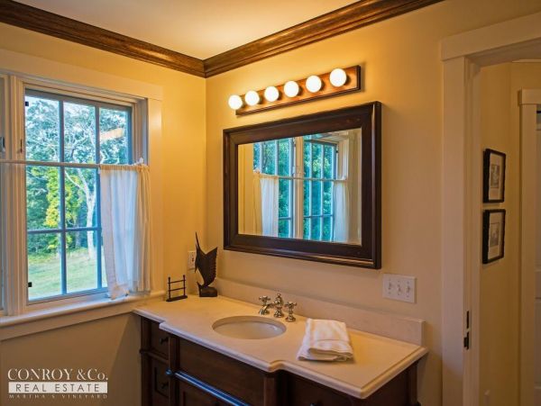 Cape Cod Home 994308