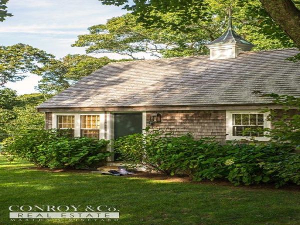 Cape Cod Home 994308