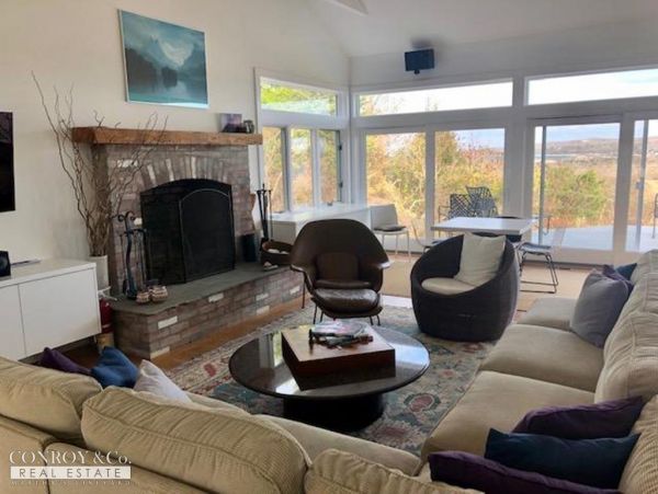 Cape Cod Home 994309