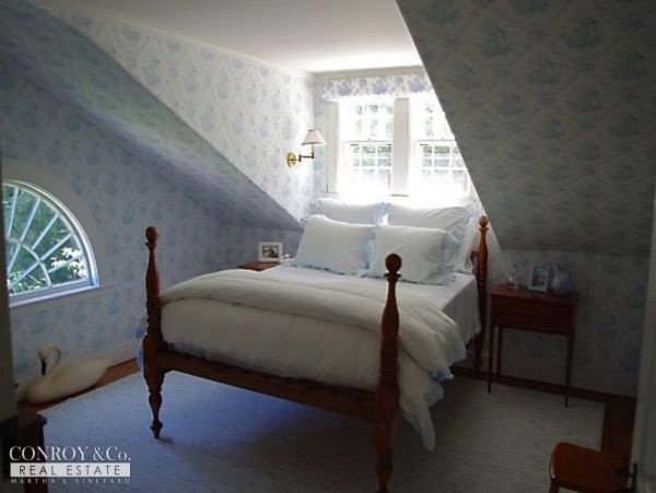 Cape Cod Home 994310