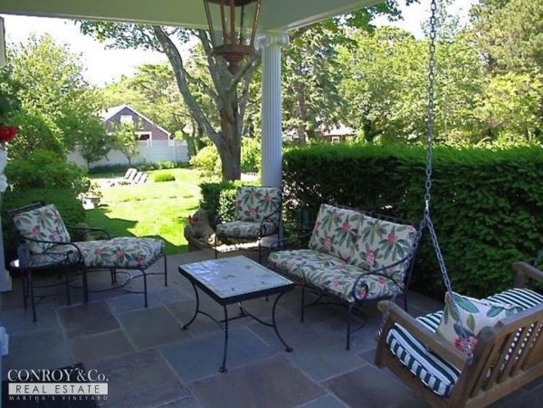 Cape Cod Home 994310