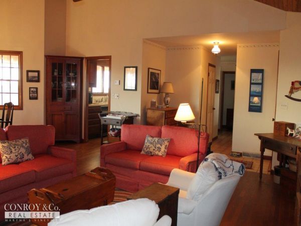 Cape Cod Home 994311