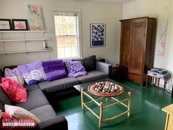 Cape Cod Home 994313