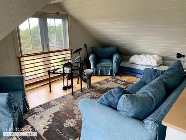 Cape Cod Home 994313