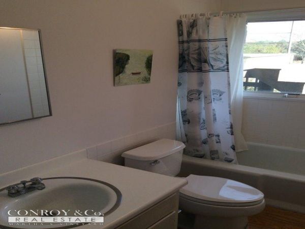 Cape Cod Home 994314