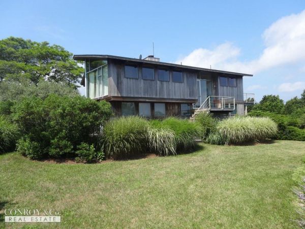 Cape Cod Home 994314