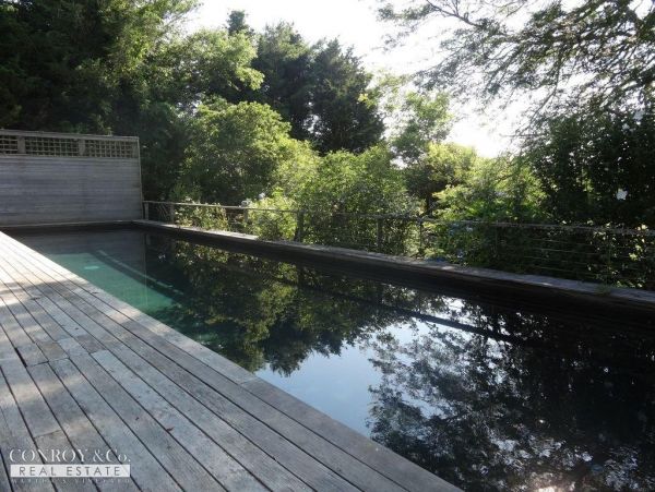 Cape Cod Home 994314