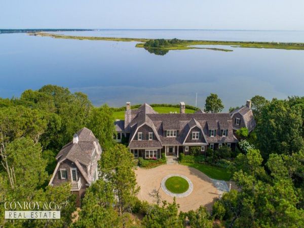 Cape Cod Home 994315