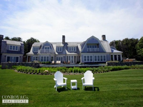 Cape Cod Home 994315