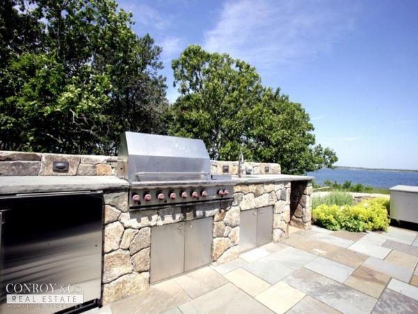 Cape Cod Home 994315