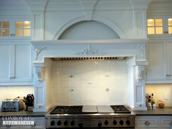 Cape Cod Home 994315