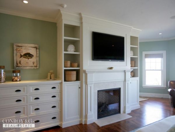 Cape Cod Home 994315