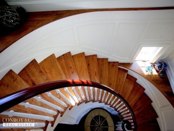 Cape Cod Home 994315