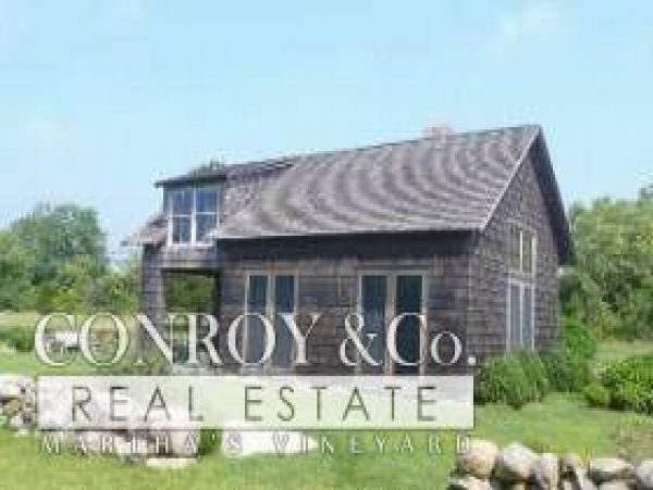 Cape Cod Home 994316