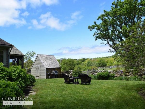 Cape Cod Home 994317
