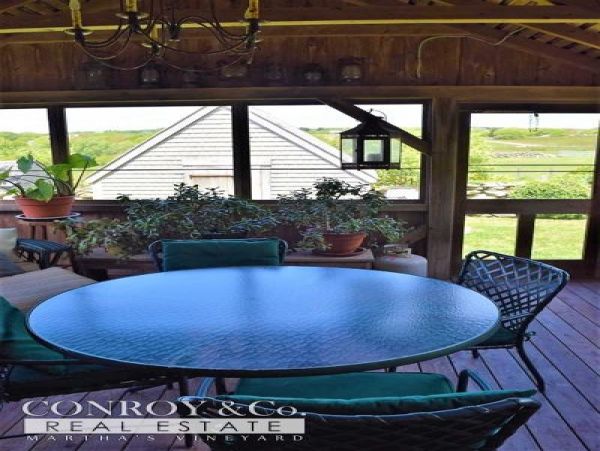 Cape Cod Home 994317