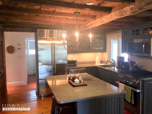 Cape Cod Home 994318