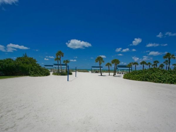 Longboat Key Waterfront Condo Sleeps 4 Guests Canal Views