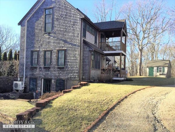 Cape Cod Home 994320