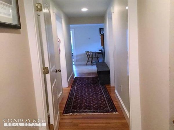 Cape Cod Home 994320